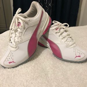 Puma Tazon Sneakers Women Size 7.